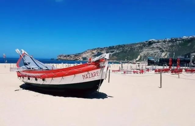 100 Meters From The Beach! Rua Da Regeneracao * Nazaré