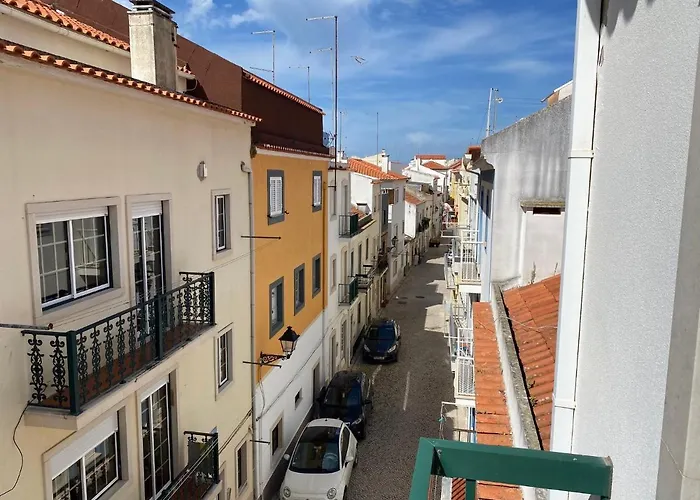 100 Meters From The Beach! Rua Da Regeneracao Nazaré