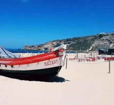 100 Meters From The Beach! Rua Da Regeneração * Nazaré