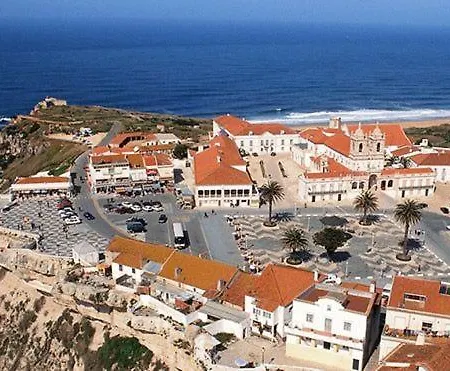 Apartment 100 Meters From The Beach! Rua Da Regeneracao Nazare