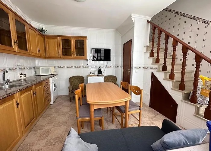 100 Meters From The Beach! Rua Da Regeneracao شقة نازاريه
